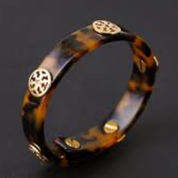 TORY BURCH Tortoise Logo Medallion Bracelet NWT - Picture 1 of 8